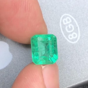 ゴージャスなパンジシールエメラルド最高品質入手可能重量3.20カート