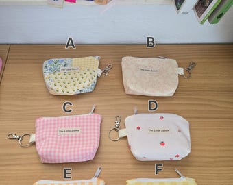 Keychain wallet | Handmade quilted wallet | Floral coin purse