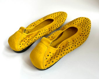 Arche Lilly Ballerina Flats in Yellow Nubuck Leather Size 39 (US 8 - 8.5)