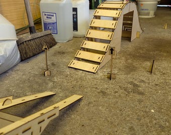 File di progettazione laser RC Rock crawler percorso ad ostacoli pacchetto di partenza, altalena, salita in collina, montagna, onde percorso ad ostacoli in scala 1/24 1/18 Scarica
