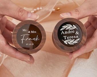 Scatola portafedi rotonda in legno personalizzata per cerimonia nuziale, coperchio in acrilico trasparente, portaproposta di fidanzamento inciso personalizzato, regalo nuziale per lei
