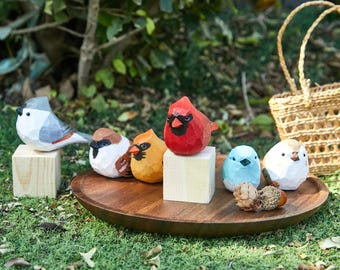 6 stili di mini uccelli in legno per la casa, statuette in legno per animali domestici, adorabili statuette in legno per uccelli, ornamenti in legno intagliati a mano, regalo per gli amanti degli uccelli