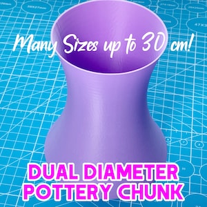 Peut inclure: Un bloc de poterie lilas à double diamètre. Le texte "Many Sizes up to 30 cm!" est écrit en blanc. Le texte "DUAL DIAMETER POTTERY CHUNK" est écrit en rose et violet.