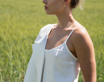 Adjustable Strap Linen Top: Straight Fit, Versatile Chic