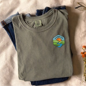 Wander Outdoor Tshirt, Hiking Tshirt, Wander Shirt, Wander Graphic Tee, Adventurer Travel Gift, Adventure Gift Shirt, Nature Lover Shirt