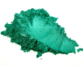 Isla - Mineral Pigment Makeup