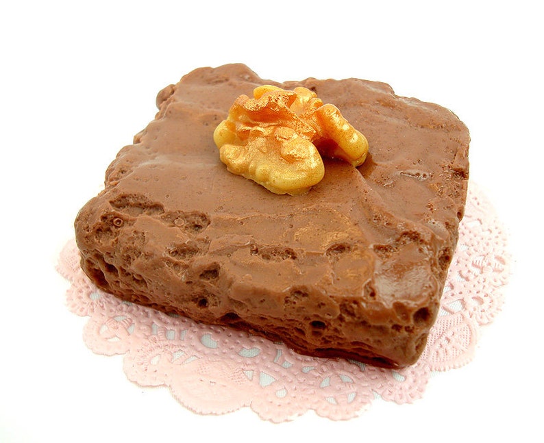 Brownie Supreme brownie scented soap bar image 1