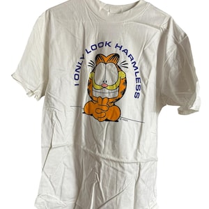 Vintage NWT Garfield &quot;I Only Look Harmless&quot; Shirt