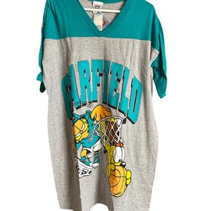 Vintage NWT One Size Fits All Garfield and Odie Basketball Sleep Shirt