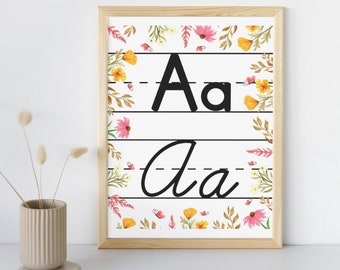 Corsivo e stampa Poster con alfabeto per aula Farfalle da giardino floreali