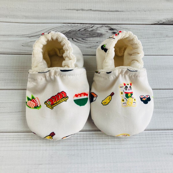 Sushi baby booties, Maneki-neko, lucky Japanese cat baby shower gift, soft soled crib shoes, coming home outfit, toddler slippers,