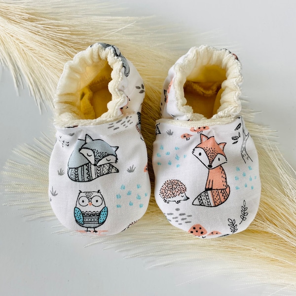 Fox baby shoes, woodland moccasins, owl booties, forest creature soft soled shoes, toddler slippers, neutral baby outfit,  baby shower gift