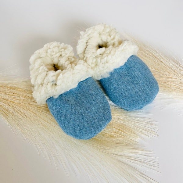 Winter baby boots, denim blue faux sherpa suede ankle shoes, warm moccasins, booties, toddler slippers for winter, stay on baby booties