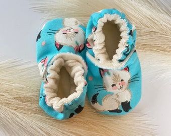 Cat baby shoes, Siamese kitten moccasins, booties baby shower gift, cat lover gift, toddler slippers, soft soled infant shoes,