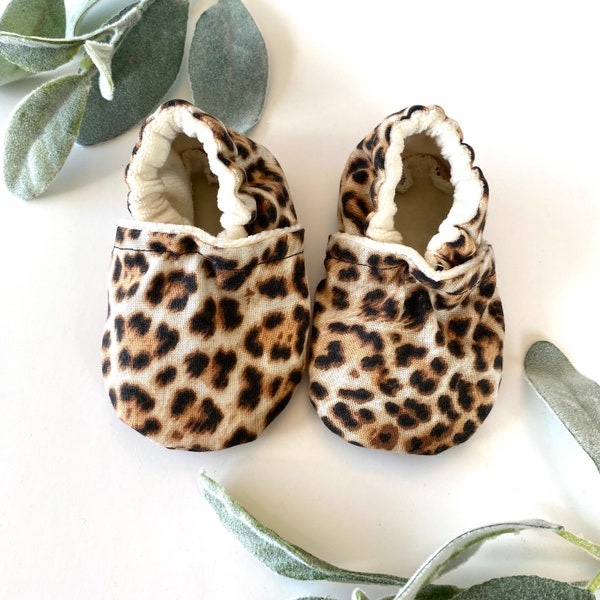 Cheetah baby shoes for girls, leopard print safari animal, coming home outfit, organic baby crib booties, baby shower gift