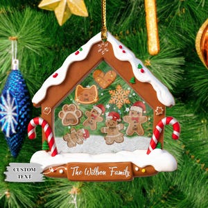Personalized Family Christmas Ornament,Custom Family Member Name Ornament,Snow Globe Shaker Decoration for Family Christmas Tree,Gingerbread
