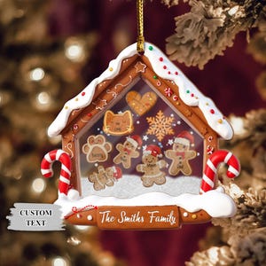 Personalized Family Christmas Ornament,Custom Family Member Name Ornament,Snow Globe Shaker Decoration for Family Christmas Tree,Gingerbread