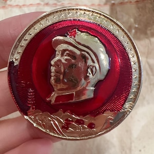 Mao Tse Toung Commemorative Medal Badge Made in China 1950s Rare Vintage Soviet-Chinese Chairman Mao Zedong pin
