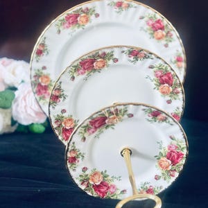 Royal Albert Old Country Roses 3 Tier Cake Stand.  C1962 Back Stamp. Made in England.