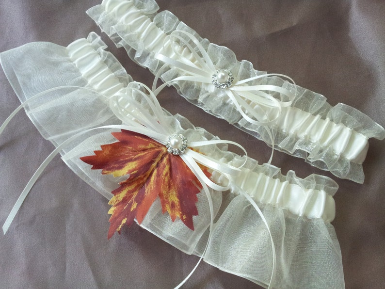 Wedding Garter Autumn Fall Leaves Leaf and Bridal Garter Set image 2