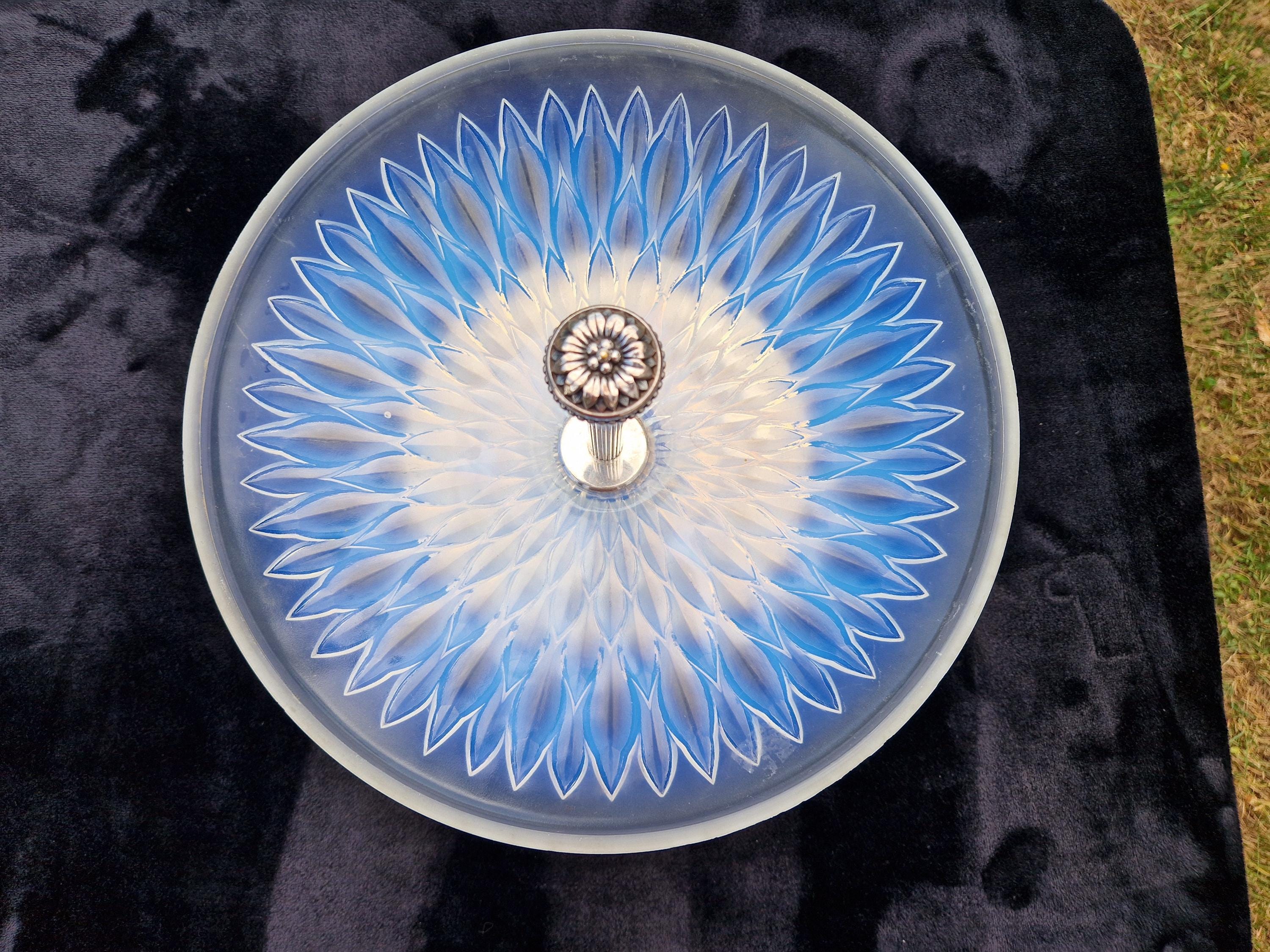 Art Deco opalescent glass bowl, on silver-plated metal base (1930), Ezan-Verlys France style
