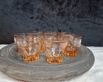 8 Magnificent Small Glasses, Art Deco, France