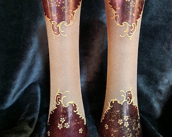 Par de jarrones de vidrio esmaltado Art Nouveau (decoración floral dorada) atribuidos a Legras, circa 1900