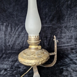 MAX BRE, 20th century. Oil lamp from the 1970s, France