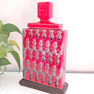 ヴィンテージの大型 PTMD 赤と黒の花瓶 / 蓋付きポット - 長方形。