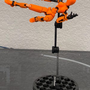Soporte de exhibición para figuras de acción impresas en 3D / Soporte articulado para poses