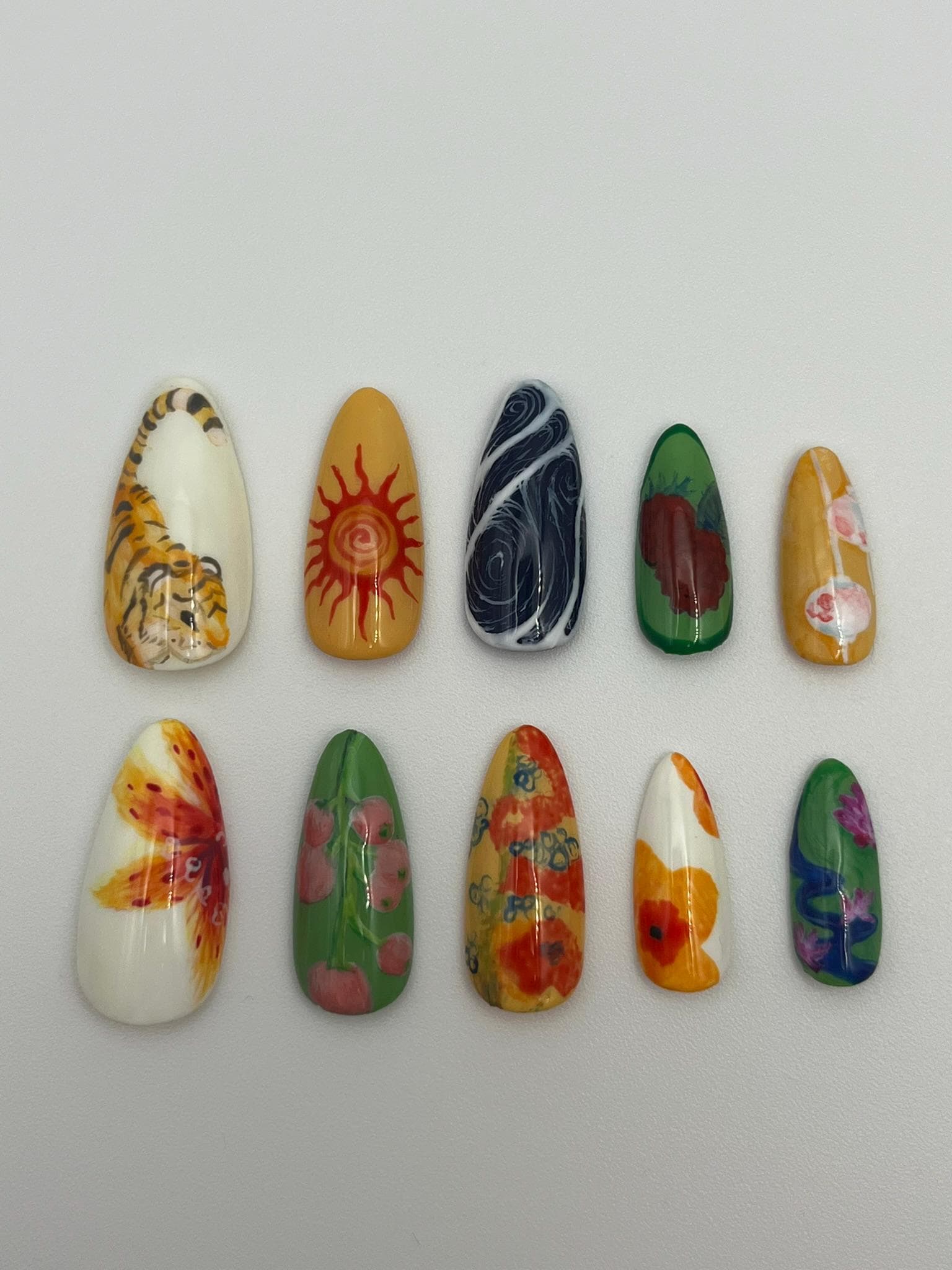 Almond press on nails | nature inspired | tiger nails | Hand-painted nail set