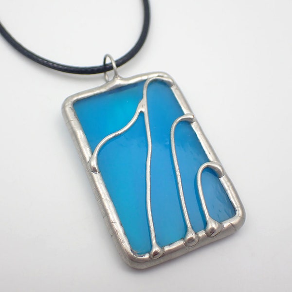 Morpho bleu - Pendentif vitrail avec cordon ou chaîne noir pour collier