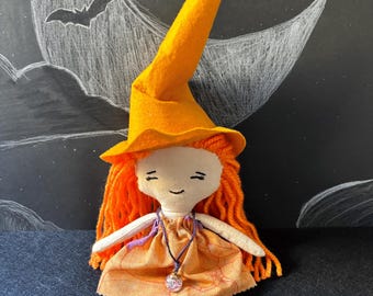 Bruja de tela hecha a mano