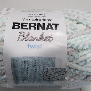 BERNAT BLANKET TWIST Yarn Beachcomber
