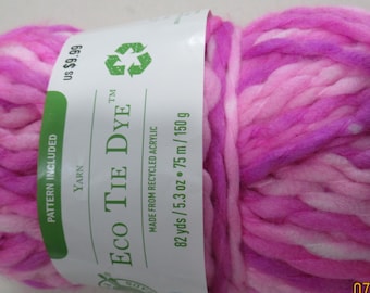 Loops and Thread. eco tie-dye Yarn. PARTY PAD PINK
