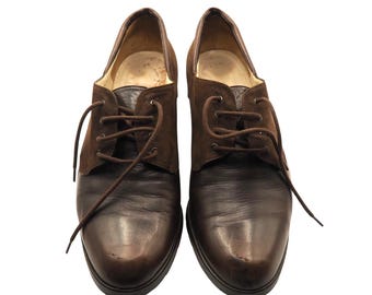Zapatos de tacón Bally Cariona para mujer, de piel marrón, estilo victoriano, talla 40.5. Diseño elegante.