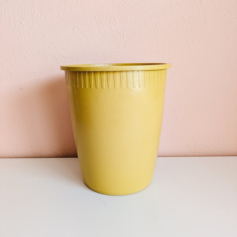 Vintage Trash Can - Etsy