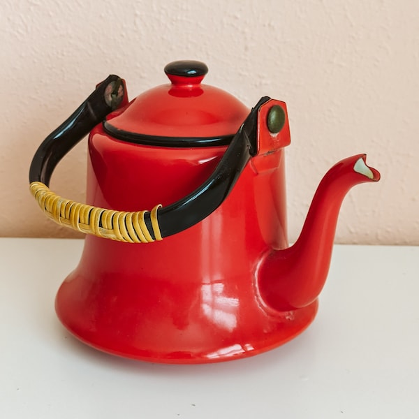 Vintage Enamel Teapot Kettle Red Vintage Oto Japan Retro MCM 1950s 1960s 1970s Kitchenware Cute Kitschy Decor Tomato Lidded Handle