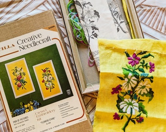 Bucilla Flowers D'vine Creative Needlecraft Crewel Kit DIY Embroidery Vintage Retro 1960s 1970s Boho Hippie Flower Power, set of 2