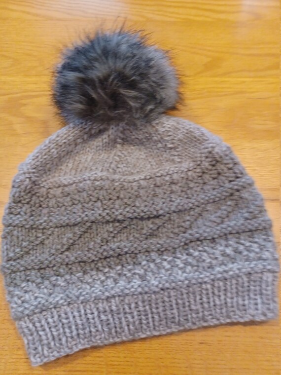 Winter Beanie with Faux Fur Pom - Diagonal Rib Knit Womens Pom Pom Winter Beanie Women main image 2