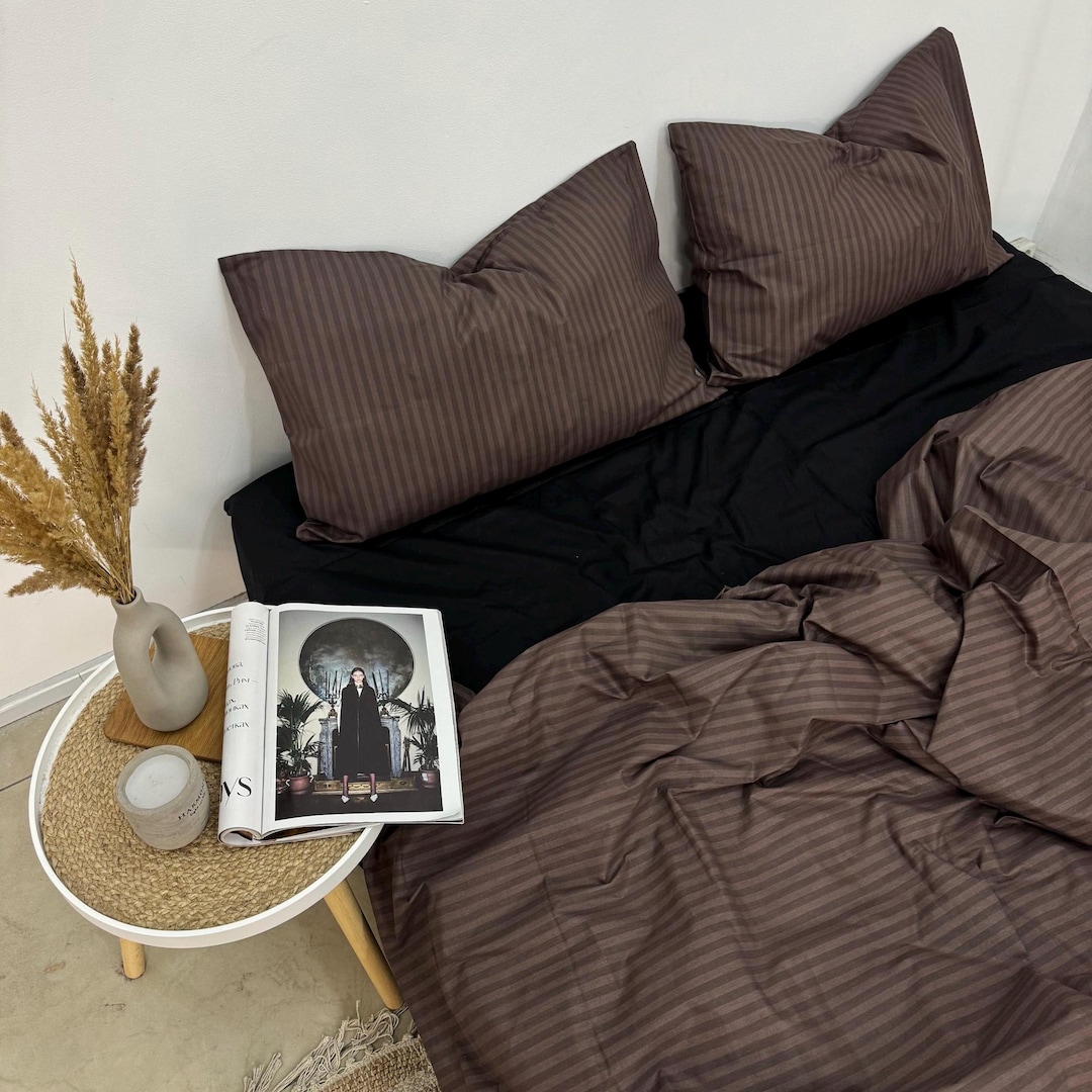 Everly Striped Washed Cotton Bedding Set / Brown + Blue