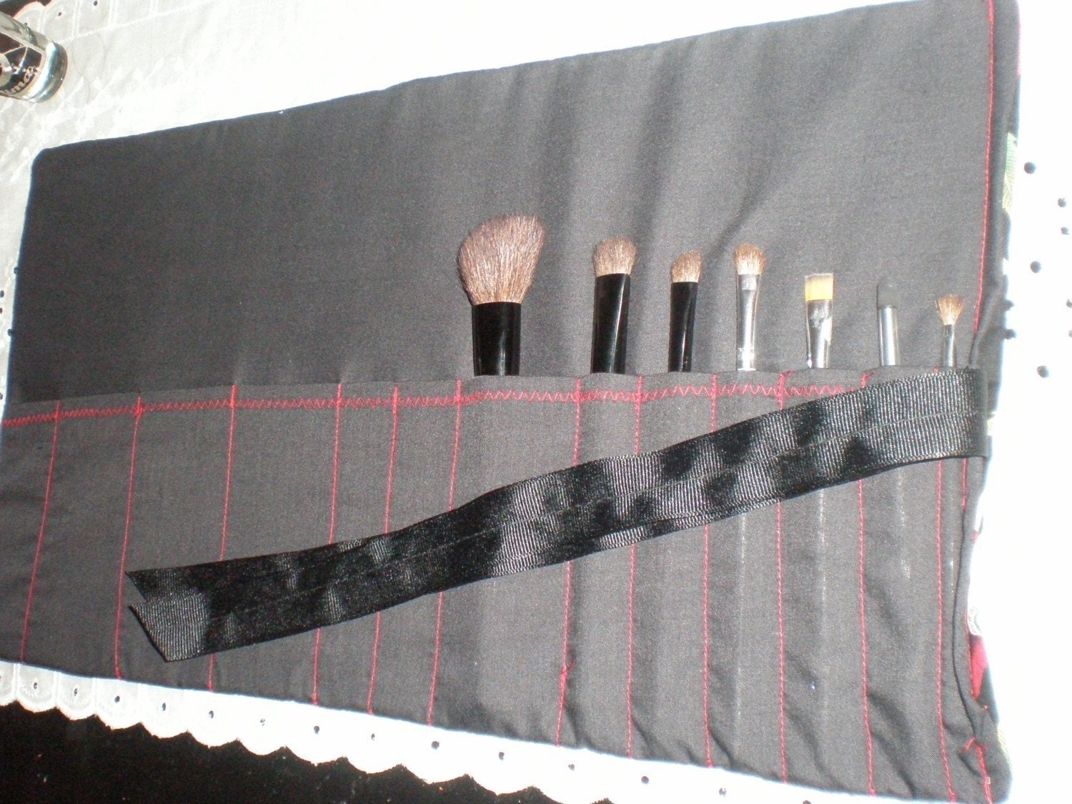 Skulls and Roses Makeup Brush Roll up Makeup Brush Holder Etsy