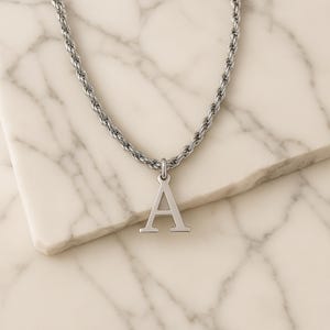 Colar com pingente de letras A-Z personalizado para homens - Corrente de corda cubana de aço inoxidável estilosa - corrente cubana - Colar personalizado de prata
