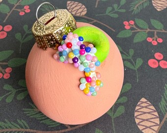 Truffle Ornament: Fruit Loop (green)