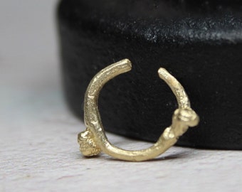 Solid gold ear cuff, 9k Gold branch ear wrap , No piercing needed, Bridal earrings