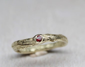 Bague brindille en or 9 carats avec zircon : bague de fiançailles nature sculptée à la main