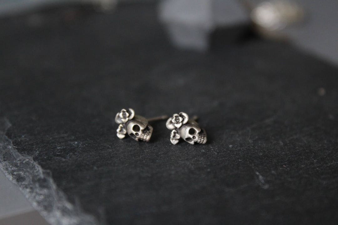 Sugar Skull Earrings Dia De Los Muertos Skull Jewelry Tiny - Etsy