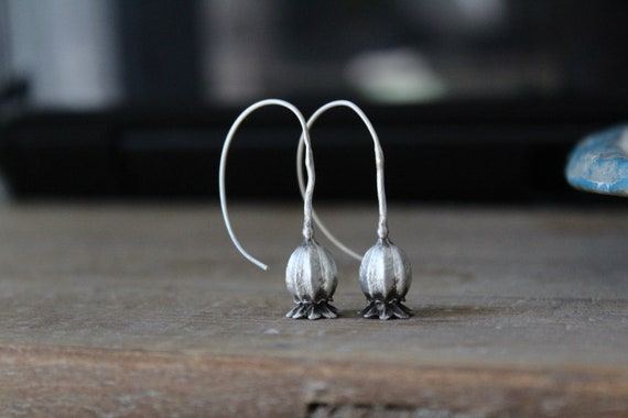 Poppy Seed Earrings Seed Pod Earrings Botanical Jewelry Nature