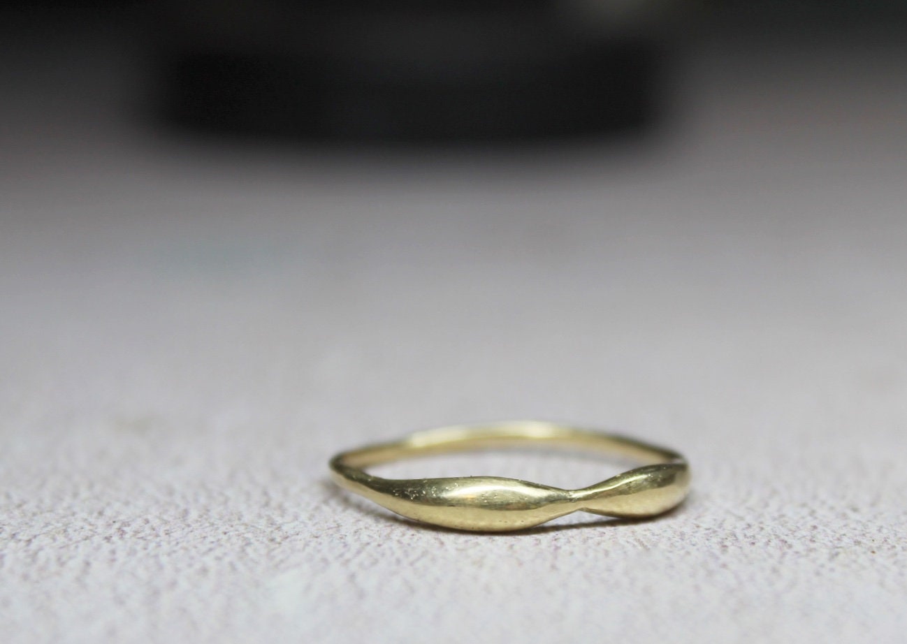 Anello Fascia Oro Giallo E Bianco, Zaffiri E Brillanti; 5.15 Gr - Foto 5