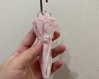 Miniaturowy parasol z nadrukiem w kształcie serca, miniaturowy rekwizyt do parasola